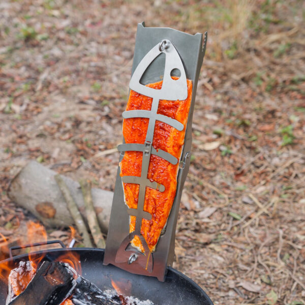 Folding Stainless Steel Salmon Plank, Flammlachsbrett, Salmon Holder, FSB09缩略图 Folding Stainless Steel Salmon Plank, Flammlachsbrett, Salmon Holder, FSB09缩略图